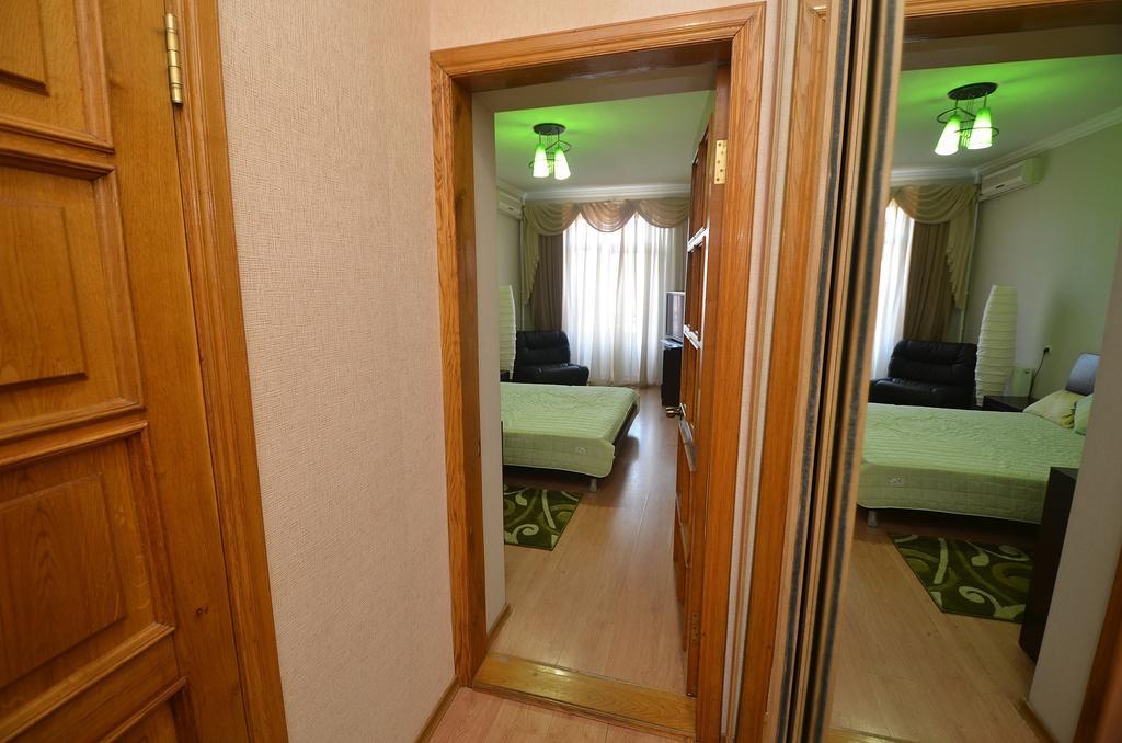Apartments In The City Center On Sobornaya Street Mykolaiv Habitación foto