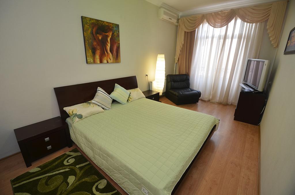 Apartments In The City Center On Sobornaya Street Mykolaiv Habitación foto